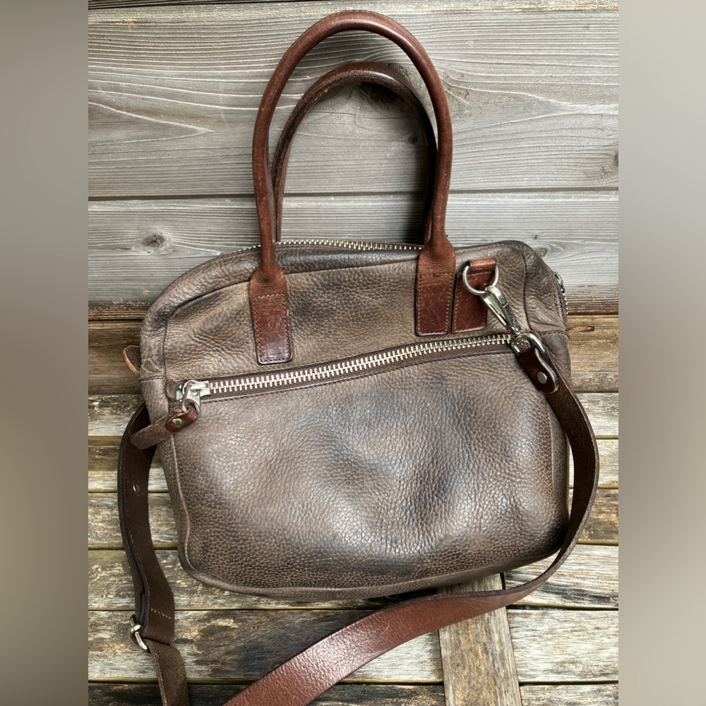 M0851 Leather Shoulder Bag
